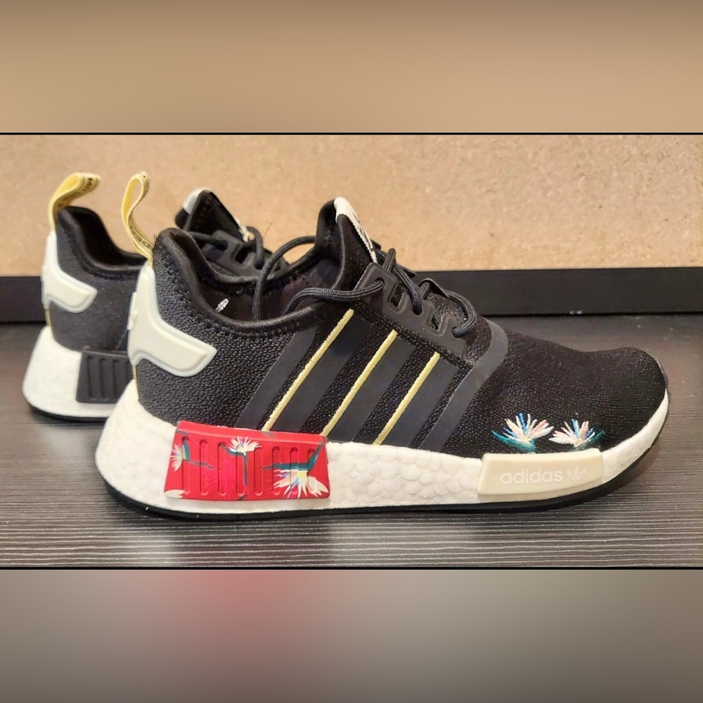 Adidas NMD R1 Thebe Magugu (Women's)